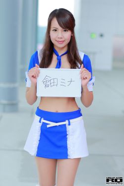 巨胸爆乳美女露双奶挤奶